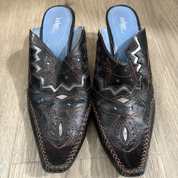 Indigo by Clarks Western Boot Style Slip on Heels Black Leather Sz 8M Pointed - Picture 7 of 10